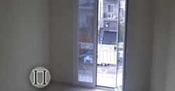 Γραφείο με πρόσοψη σε κεντρικό δρόμο στο Αιγάλεω