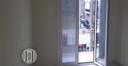 Γραφείο με πρόσοψη σε κεντρικό δρόμο στο Αιγάλεω