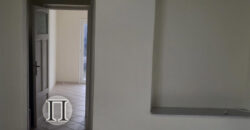 Γραφείο με πρόσοψη σε κεντρικό δρόμο στο Αιγάλεω