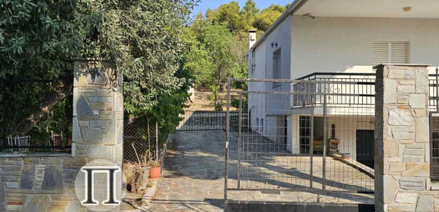 Μονοκατοικία 142 τ.μ. σε 1200 τ.μ. οικόπεδο (Παλαιά Πεντέλη)