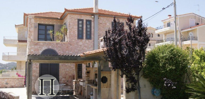 Μονοκατοικία 240 τ.μ. στην Ανάβυσσο