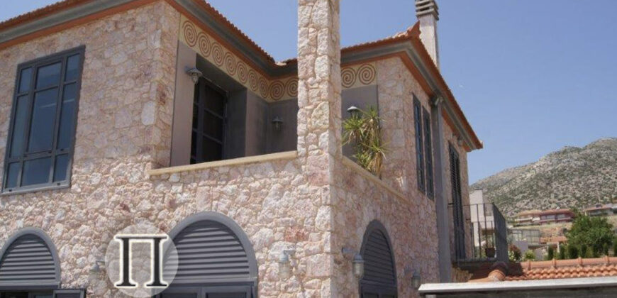 Μονοκατοικία 240 τ.μ. στην Ανάβυσσο